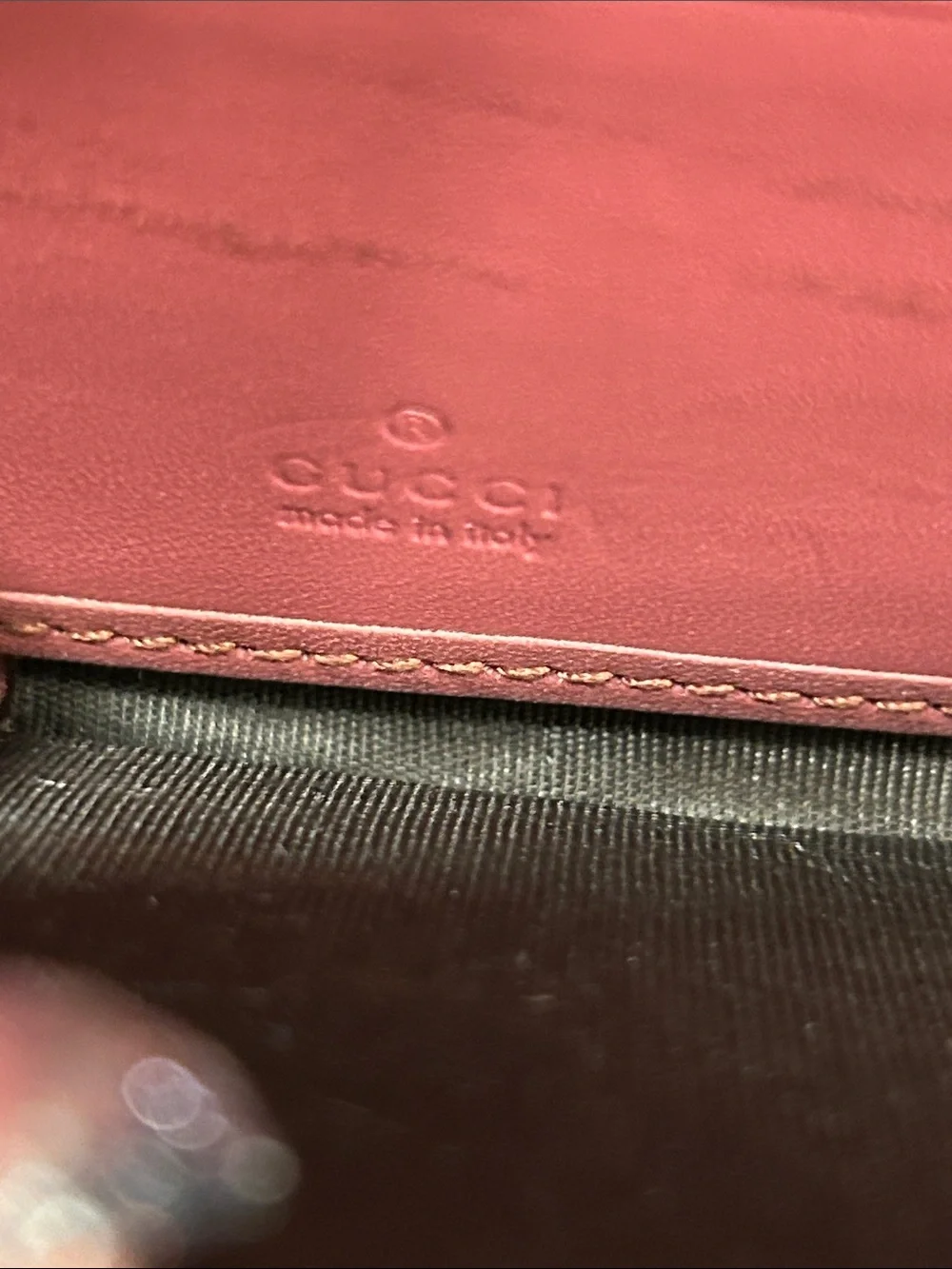 Gucci zip around